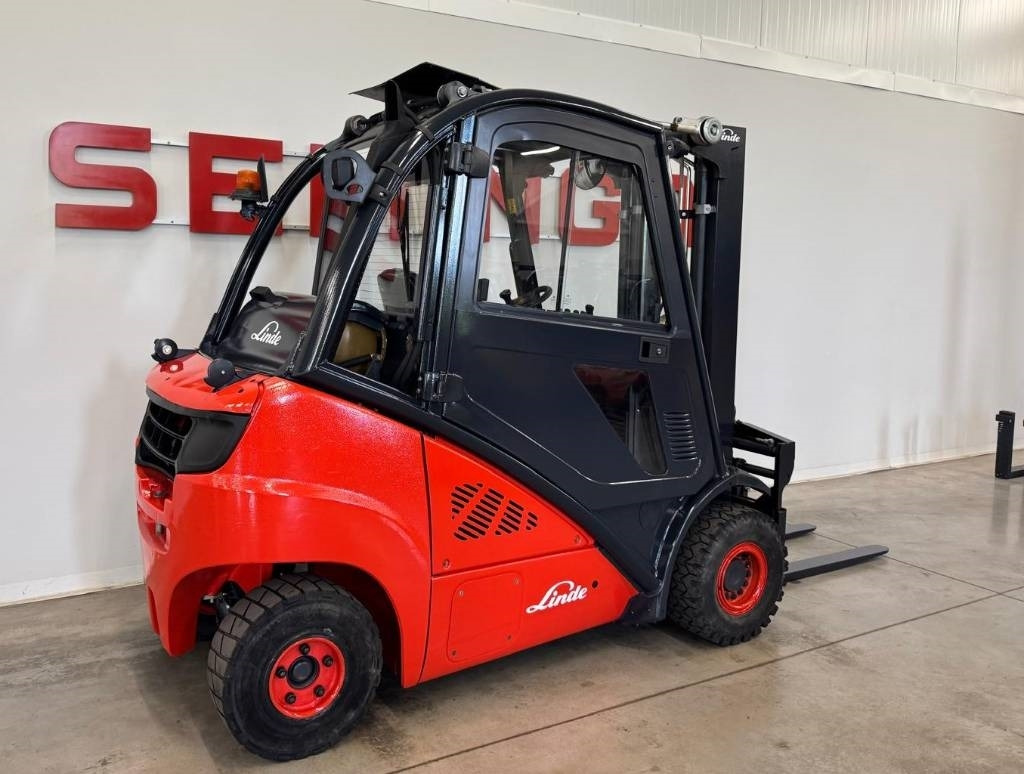 Linde 10768 H20T-02/600 - LPG forklift: picture 3 Linde 10768 H20T-02/600 - LPG forklift: picture 3