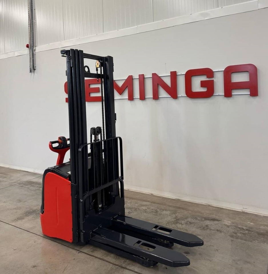Linde 10848 L14 - Forklift: picture 1 Linde 10848 L14 - Forklift: picture 1