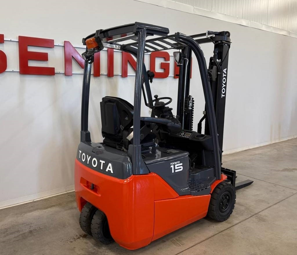 Toyota 11051 - 8FBE15T  - Electric forklift: picture 4 Toyota 11051 - 8FBE15T  - Electric forklift: picture 4