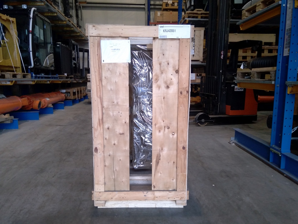 Case KRJ42051 - Hydraulic tank for Construction machinery: picture 2 Case KRJ42051 - Hydraulic tank for Construction machinery: picture 2