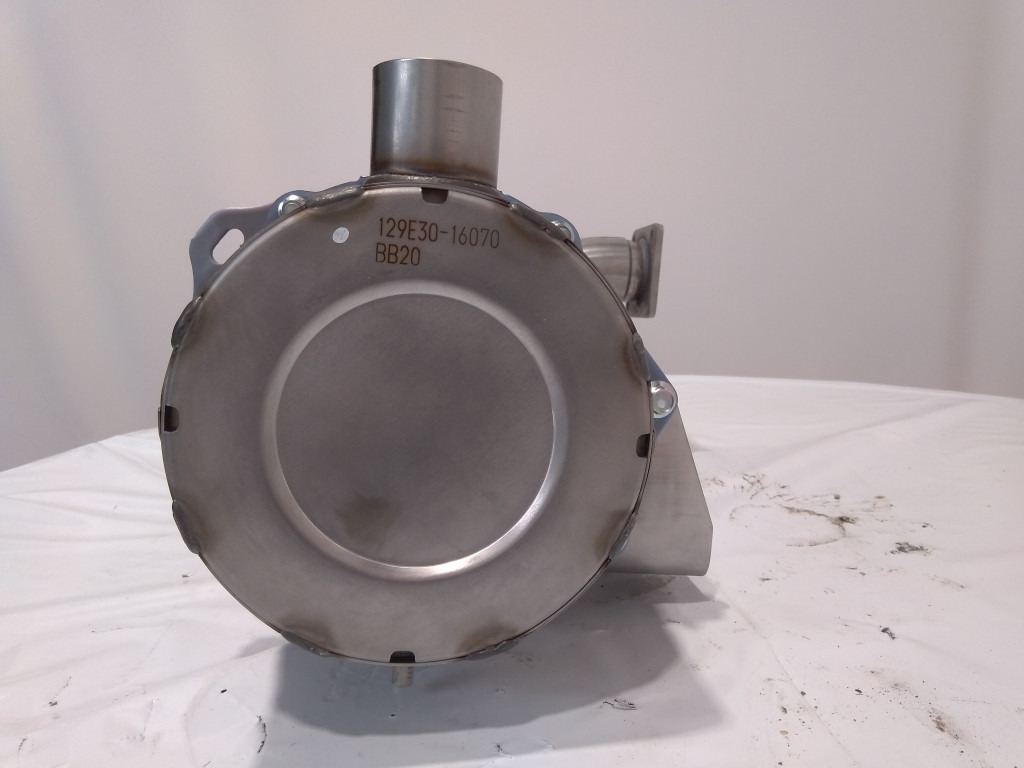 Case VV129E3016070 - 51548088 - AdBlue tank for Agricultural machinery: picture 2 Case VV129E3016070 - 51548088 - AdBlue tank for Agricultural machinery: picture 2