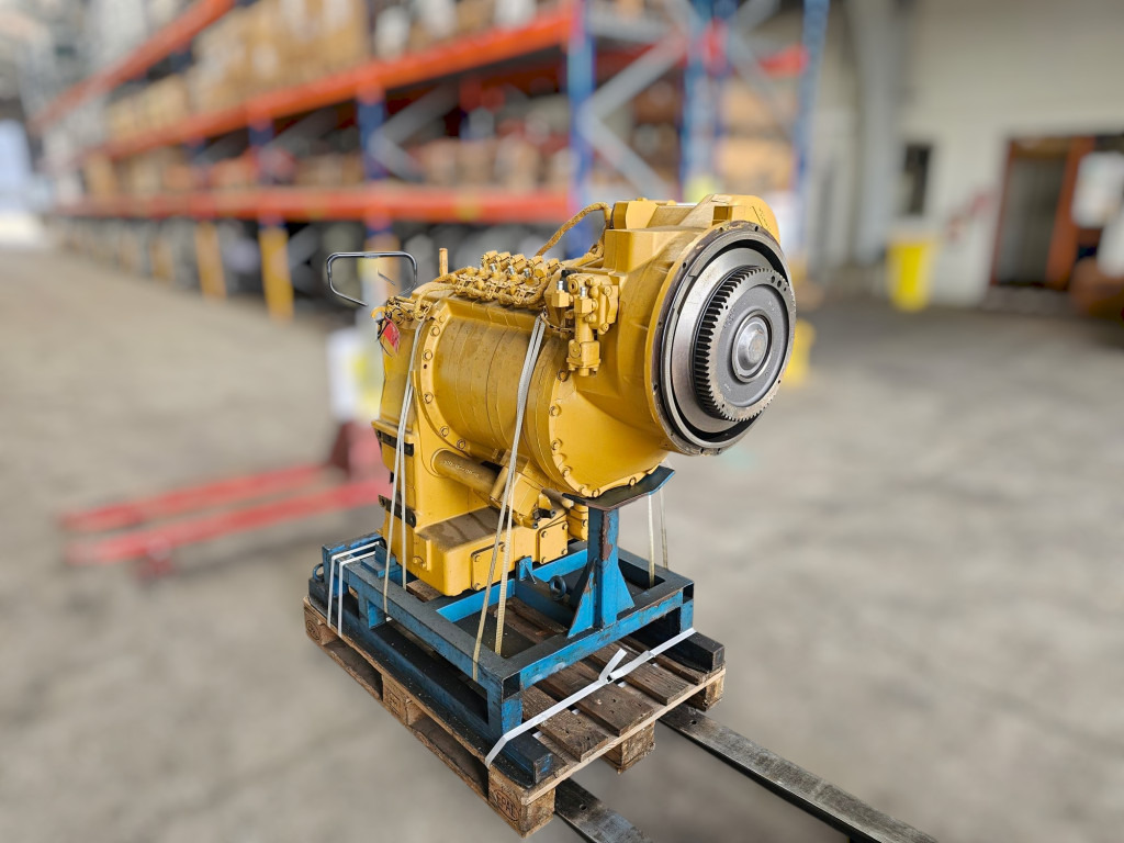 Caterpillar 2372331 - 20R9472 - Gearbox for Construction machinery: picture 1 Caterpillar 2372331 - 20R9472 - Gearbox for Construction machinery: picture 1