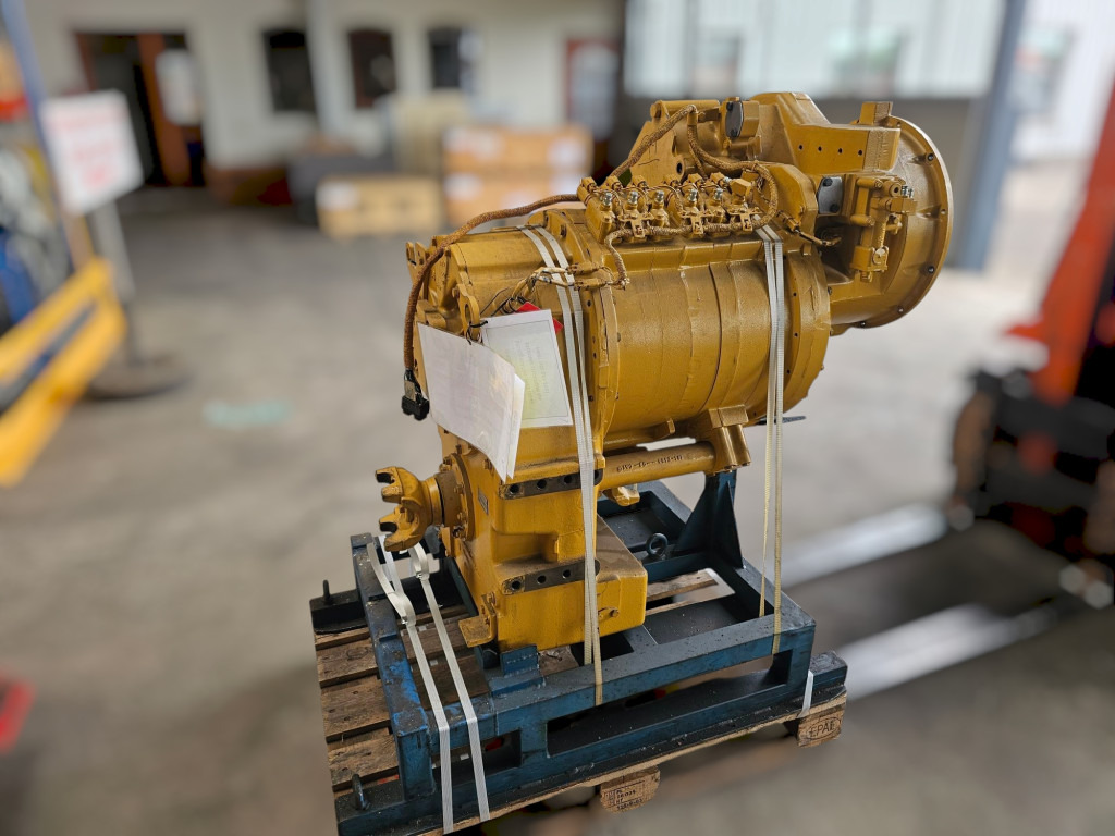 Caterpillar 2372331 - 20R9472 - Gearbox for Construction machinery: picture 2 Caterpillar 2372331 - 20R9472 - Gearbox for Construction machinery: picture 2