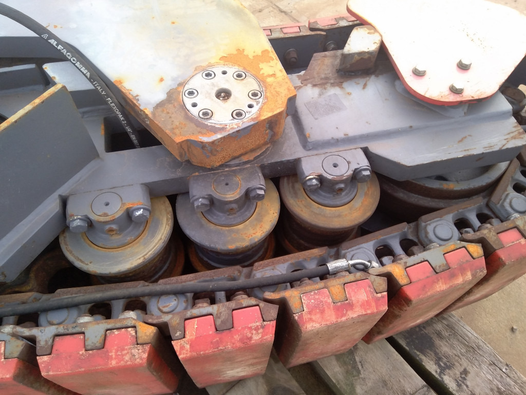 Dynapac PL1000F - - Undercarriage parts for Construction machinery: picture 5 Dynapac PL1000F - - Undercarriage parts for Construction machinery: picture 5