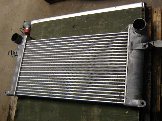 Hitachi 4448339 - Intercooler for Construction machinery: picture 2 Hitachi 4448339 - Intercooler for Construction machinery: picture 2