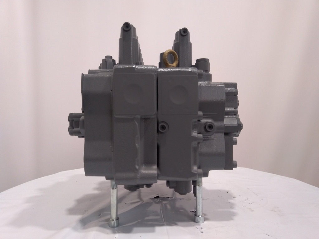 Hitachi 4713088 - FYA00037261 - Hydraulic valve for Construction machinery: picture 2 Hitachi 4713088 - FYA00037261 - Hydraulic valve for Construction machinery: picture 2