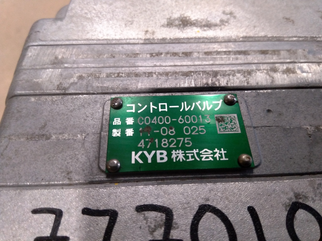 Hitachi 4718275 - C0400-60013 - Hydraulic valve: picture 1 Hitachi 4718275 - C0400-60013 - Hydraulic valve: picture 1