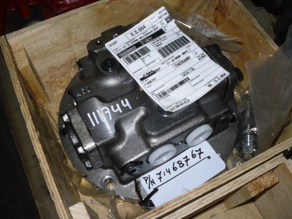 Hitachi 71468767 - Hydraulic motor for Construction machinery: picture 1 Hitachi 71468767 - Hydraulic motor for Construction machinery: picture 1