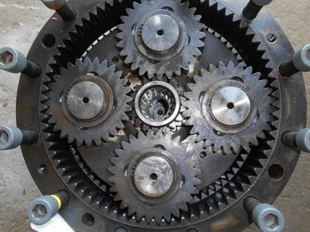 Swing motor for Construction machinery Hyundai 31N9-10180: picture 6
