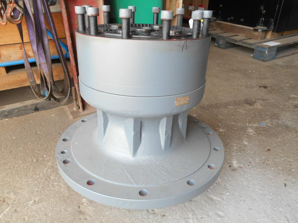 Hyundai 31N9-10180 - Swing motor for Construction machinery: picture 1 Hyundai 31N9-10180 - Swing motor for Construction machinery: picture 1