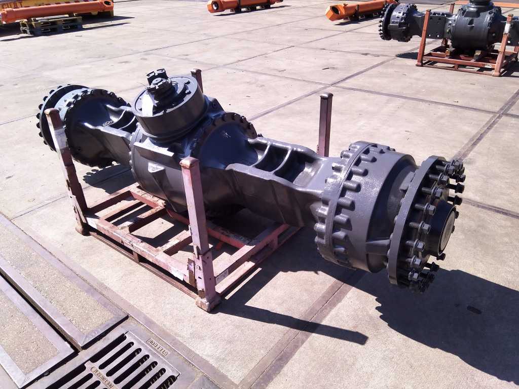 Hyundai 81LQ-20600 - Rear axle for Construction machinery: picture 4 Hyundai 81LQ-20600 - Rear axle for Construction machinery: picture 4