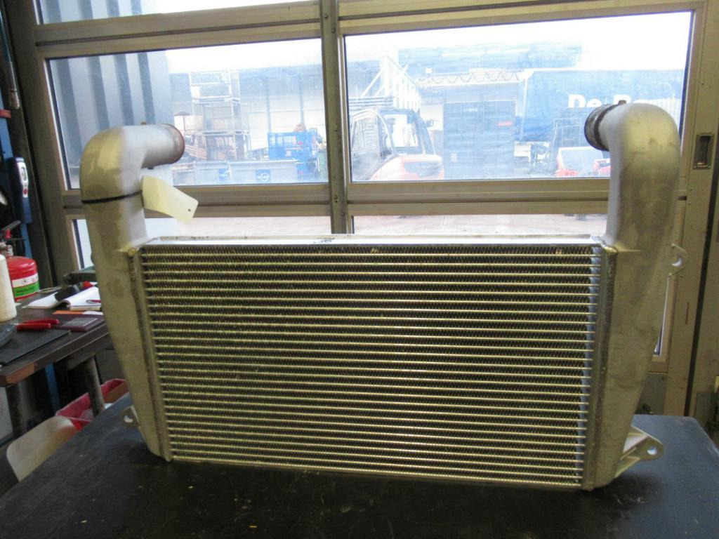 Hyundai R210LC-9 - - Intercooler for Construction machinery: picture 4 Hyundai R210LC-9 - - Intercooler for Construction machinery: picture 4