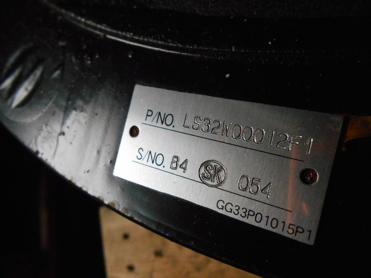 Kobelco LS32W00012F1 - Swing motor for Construction machinery: picture 5 Kobelco LS32W00012F1 - Swing motor for Construction machinery: picture 5