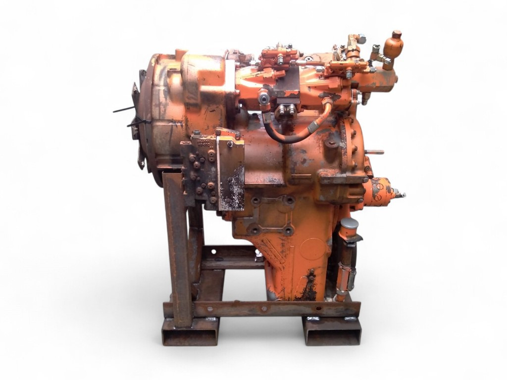 New Holland 4611657 - Gearbox for Construction machinery: picture 1 New Holland 4611657 - Gearbox for Construction machinery: picture 1