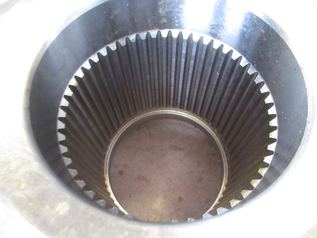 New Holland 47767399 - 84354737 - Axle and parts for Construction machinery: picture 2 New Holland 47767399 - 84354737 - Axle and parts for Construction machinery: picture 2