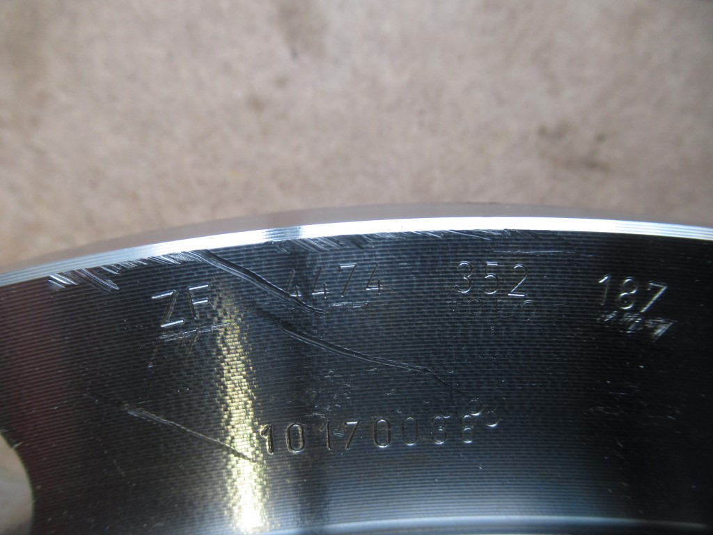 New Holland 47767399 - Axle and parts for Construction machinery: picture 3 New Holland 47767399 - Axle and parts for Construction machinery: picture 3