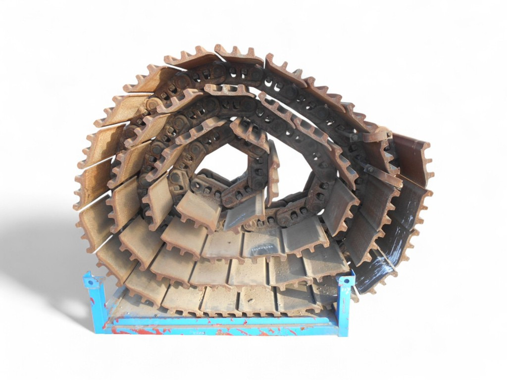 New Holland 72218383 - 72219385 - Track for Construction machinery: picture 1 New Holland 72218383 - 72219385 - Track for Construction machinery: picture 1