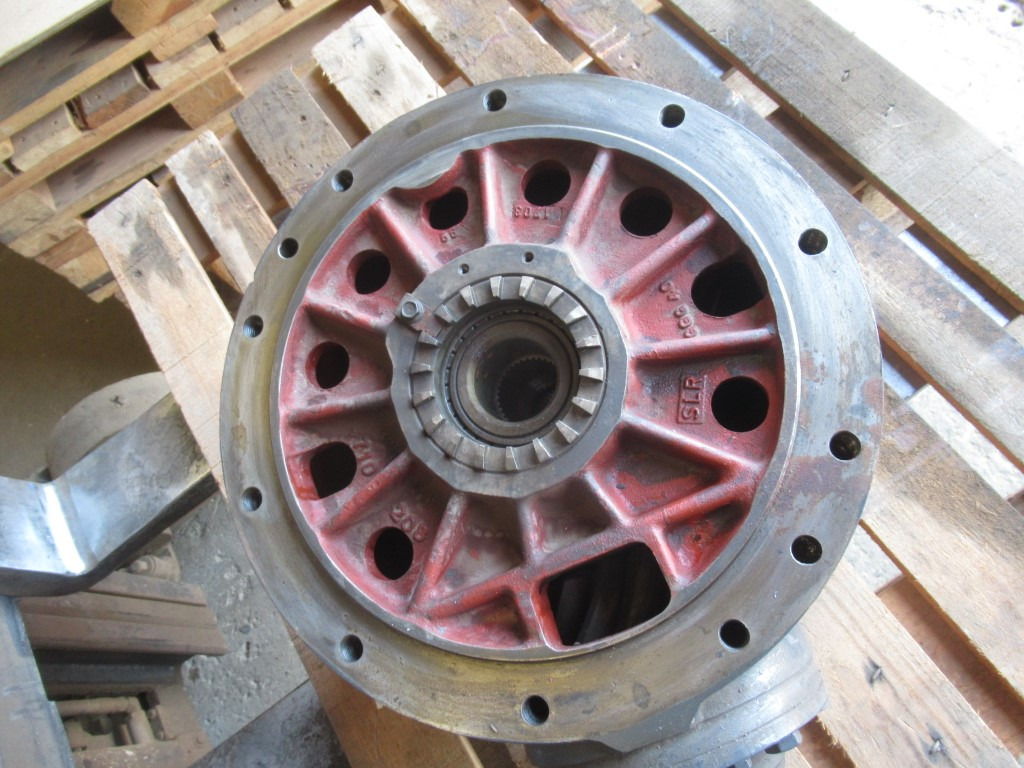 New Holland 8445806 - Axle and parts for Construction machinery: picture 3 New Holland 8445806 - Axle and parts for Construction machinery: picture 3