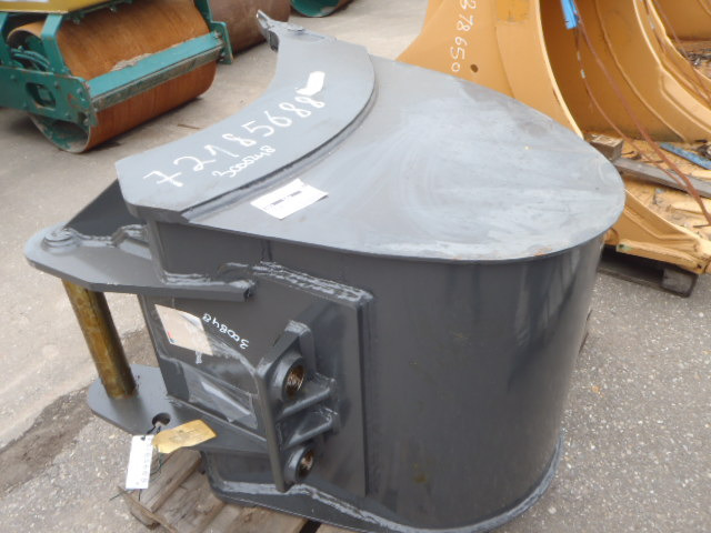New Holland E135 - - Bucket for Construction machinery: picture 1 New Holland E135 - - Bucket for Construction machinery: picture 1