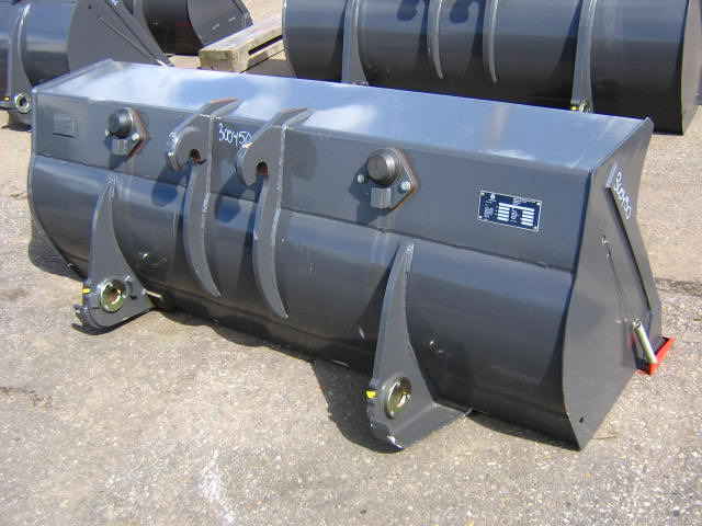 New Holland Unknown - - Loader bucket: picture 2 New Holland Unknown - - Loader bucket: picture 2