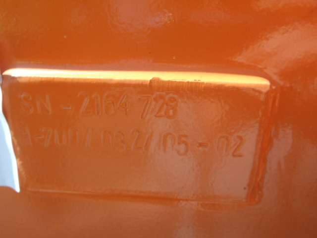 New Holland W50H - - Loader bucket: picture 3 New Holland W50H - - Loader bucket: picture 3