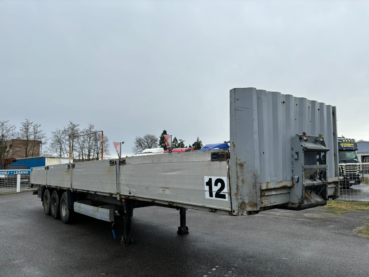 KRONE SD P - Dropside/ Flatbed semi-trailer: picture 3 KRONE SD P - Dropside/ Flatbed semi-trailer: picture 3
