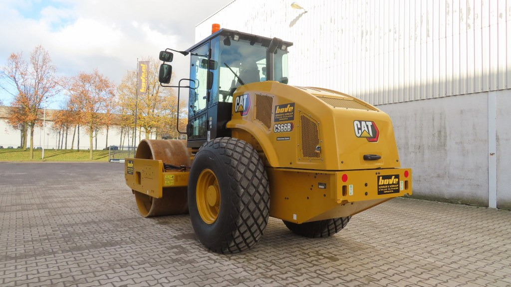 Caterpillar CS66B - Compactor: picture 4 Caterpillar CS66B - Compactor: picture 4