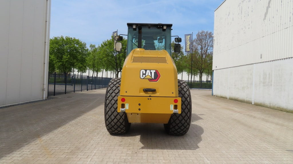 Caterpillar CS66B - Compactor: picture 3 Caterpillar CS66B - Compactor: picture 3