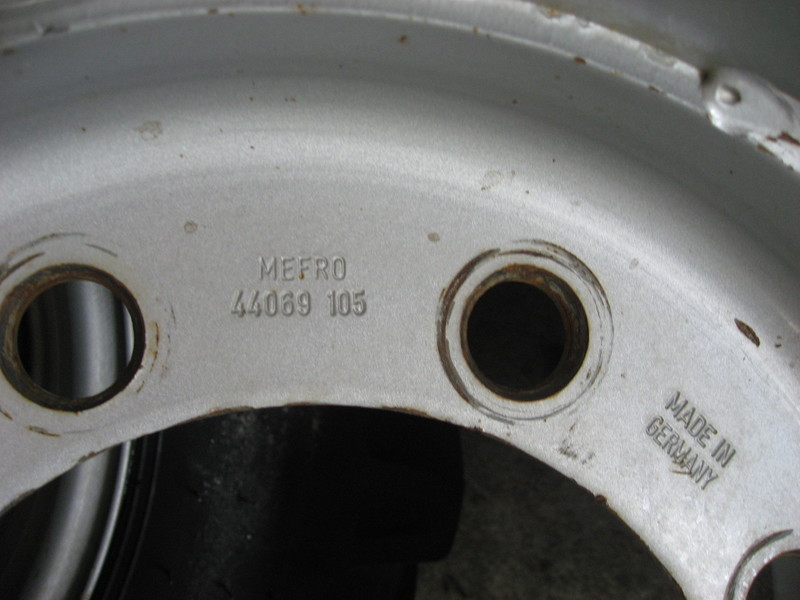 Disc 11x18" for tire size 12.0 / 75-18, Nr. 073403 for Merlo P 25.6 - Rim for Telescopic handler: picture 2 Disc 11x18" for tire size 12.0 / 75-18, Nr. 073403 for Merlo P 25.6 - Rim for Telescopic handler: picture 2