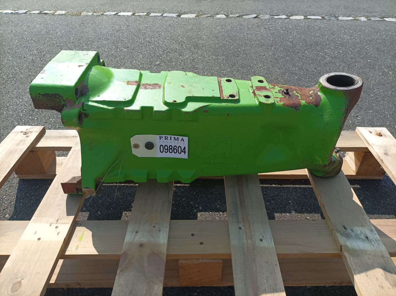 MERLO CASING 098604 + 098603 TF 35.7 - Frame/ Chassis for Truck: picture 2 MERLO CASING 098604 + 098603 TF 35.7 - Frame/ Chassis for Truck: picture 2