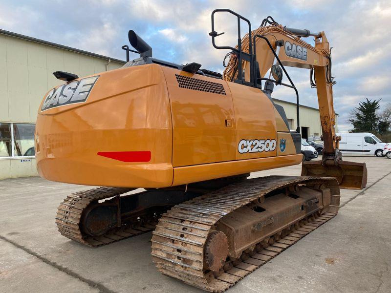 Case CX250D - Crawler excavator: picture 3 Case CX250D - Crawler excavator: picture 3