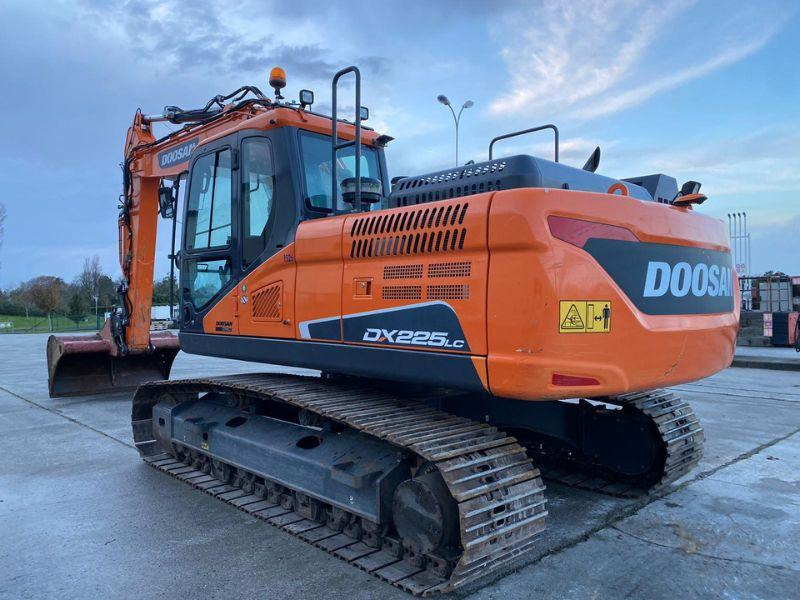 Doosan DX 225 LC - Crawler excavator: picture 2 Doosan DX 225 LC - Crawler excavator: picture 2