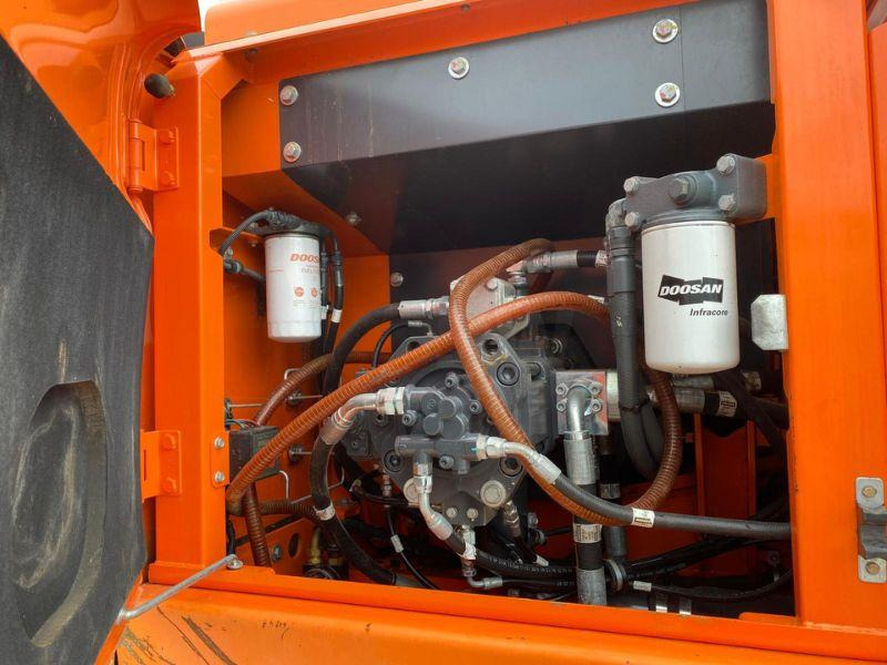 Doosan DX 225 LC - Crawler excavator: picture 4 Doosan DX 225 LC - Crawler excavator: picture 4