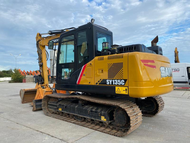 Sany SY135C - Crawler excavator: picture 2 Sany SY135C - Crawler excavator: picture 2