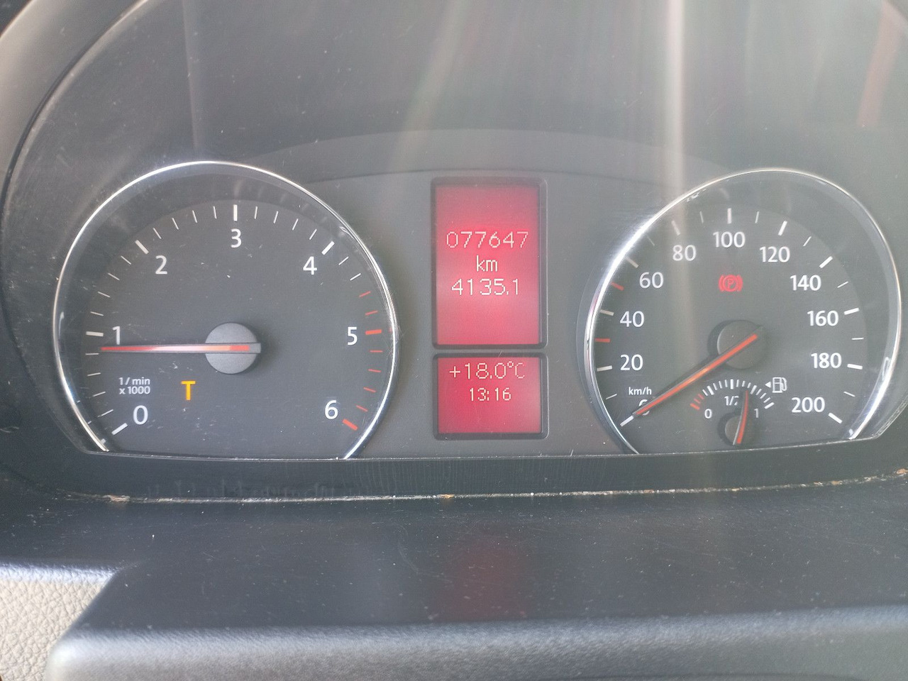Volkswagen Crafter 50 Koffer 2.0 TDI LR 120 kW Diesel - Closed box van: picture 4 Volkswagen Crafter 50 Koffer 2.0 TDI LR 120 kW Diesel - Closed box van: picture 4