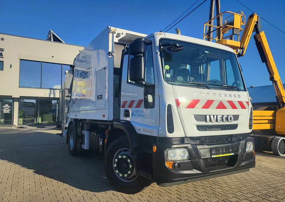Iveco ML190EL - Refuse truck: picture 2 Iveco ML190EL - Refuse truck: picture 2
