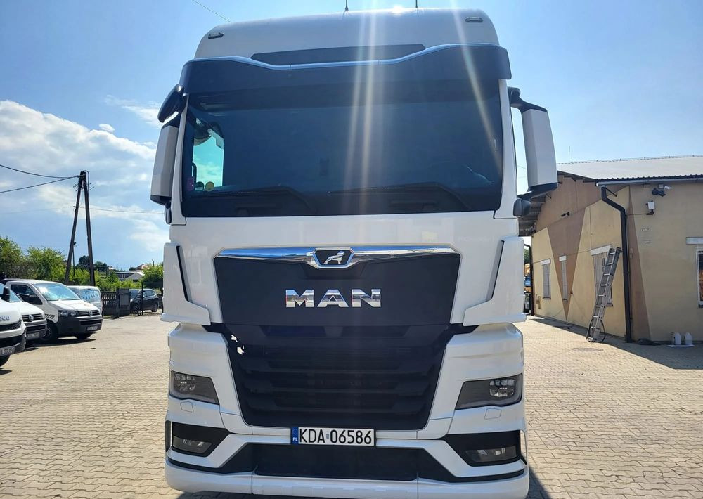 MAN TGX 18.470 - Tractor unit: picture 3 MAN TGX 18.470 - Tractor unit: picture 3