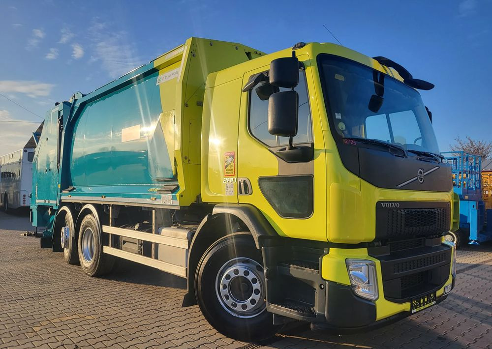 Volvo FE280 - Refuse truck: picture 2 Volvo FE280 - Refuse truck: picture 2