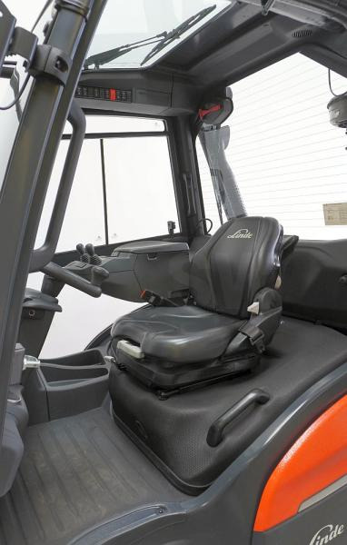 Linde H 50 D 1204-01 - Diesel forklift: picture 3 Linde H 50 D 1204-01 - Diesel forklift: picture 3