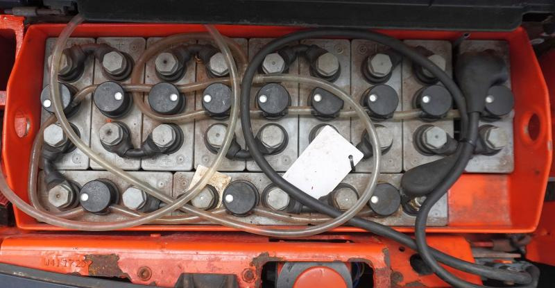 Linde L 12 i 1172 - Stacker: picture 4 Linde L 12 i 1172 - Stacker: picture 4