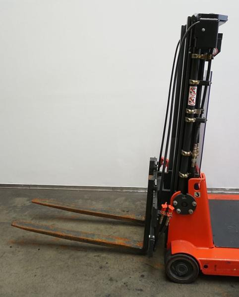 Linde L 16 AC 035 - Stacker: picture 4 Linde L 16 AC 035 - Stacker: picture 4