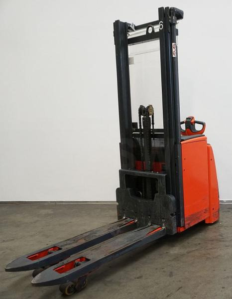 Linde L 20 i 1173 - Stacker: picture 2 Linde L 20 i 1173 - Stacker: picture 2