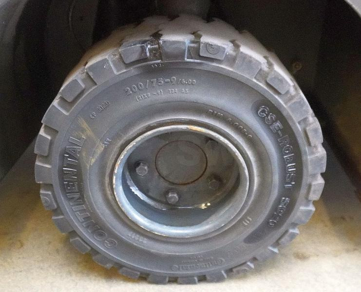 Tow tractor Linde P 250 127-05: picture 7
