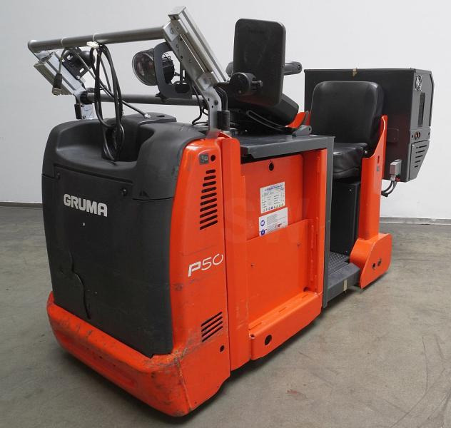 Linde P 50 C 1190 - Tow tractor: picture 1 Linde P 50 C 1190 - Tow tractor: picture 1