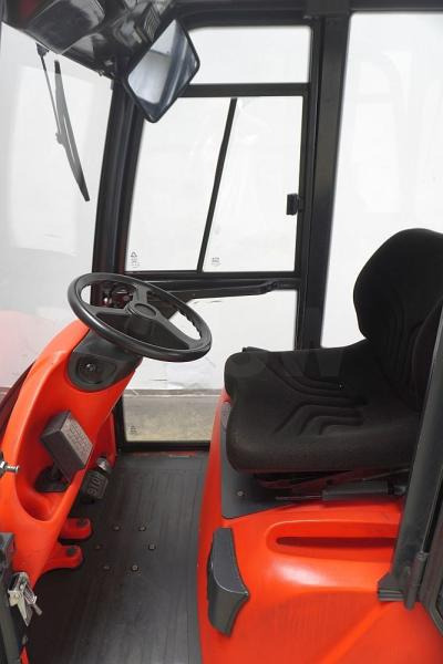 Linde P 60 Z 126 - Tow tractor: picture 3 Linde P 60 Z 126 - Tow tractor: picture 3