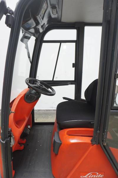 Linde P 60 Z 126 - Tow tractor: picture 3 Linde P 60 Z 126 - Tow tractor: picture 3