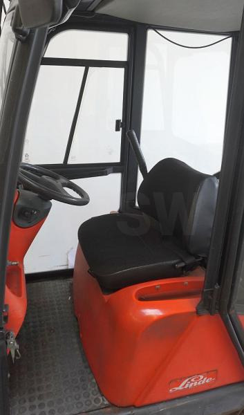 Linde P 60 Z 126 - Tow tractor: picture 3 Linde P 60 Z 126 - Tow tractor: picture 3