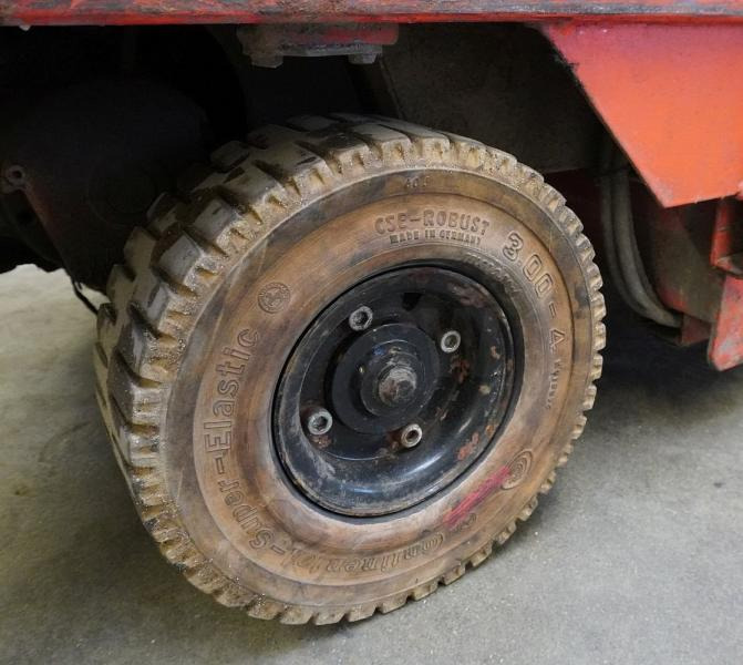 Pefra EFW 509/1000 - Tow tractor: picture 5 Pefra EFW 509/1000 - Tow tractor: picture 5