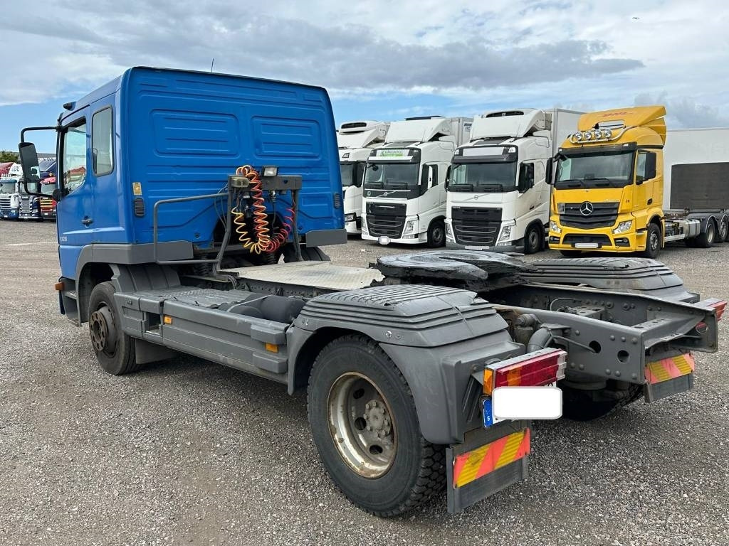 Mercedes-Benz 1328 LS 4X2 serie 1277 - Tractor unit: picture 4 Mercedes-Benz 1328 LS 4X2 serie 1277 - Tractor unit: picture 4
