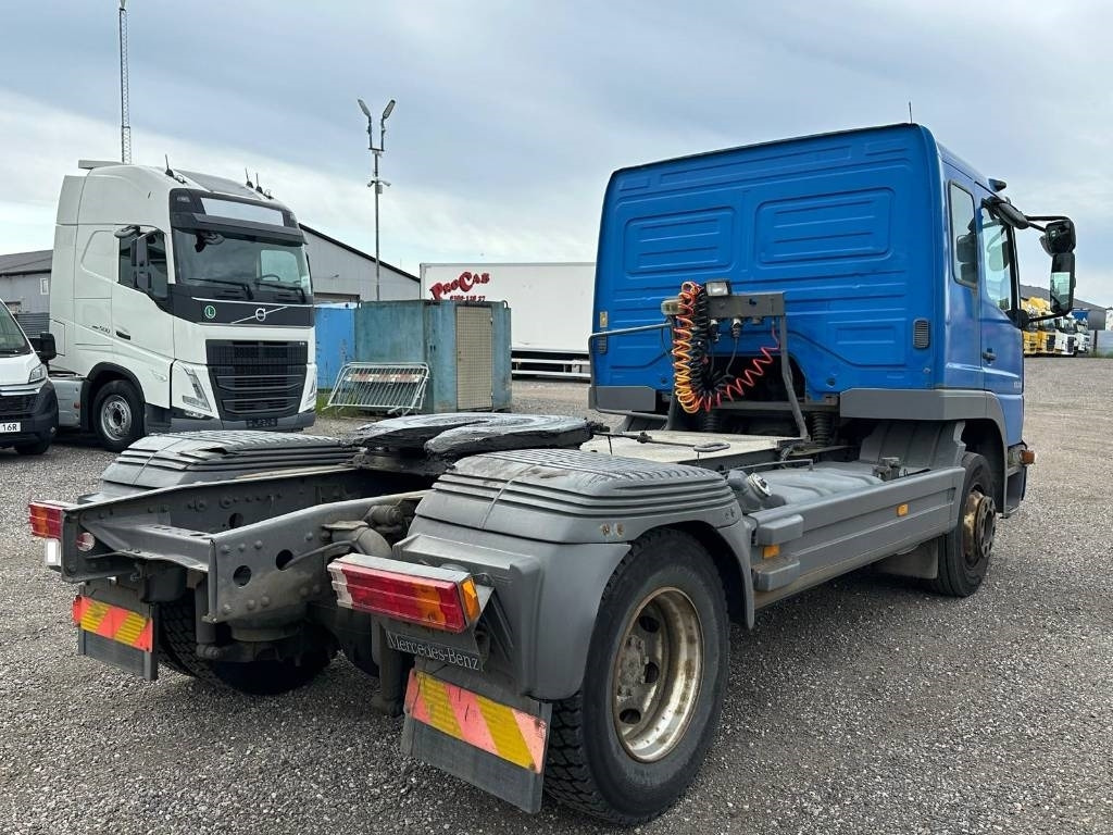 Mercedes-Benz 1328 LS 4X2 serie 1277 - Tractor unit: picture 3 Mercedes-Benz 1328 LS 4X2 serie 1277 - Tractor unit: picture 3